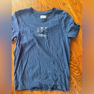 Hollister Men’s T-Shirt size Large
